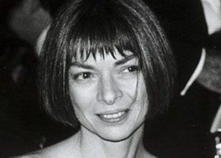 Il diavolo non veste solo Prada: 70 anni di moda in 30 scatti di Anna Wintour
