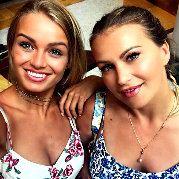 Eva Henger e Mercedesz Henger: dal bullismo allo scherzo "Mamma, voglio fare l'attrice porno"