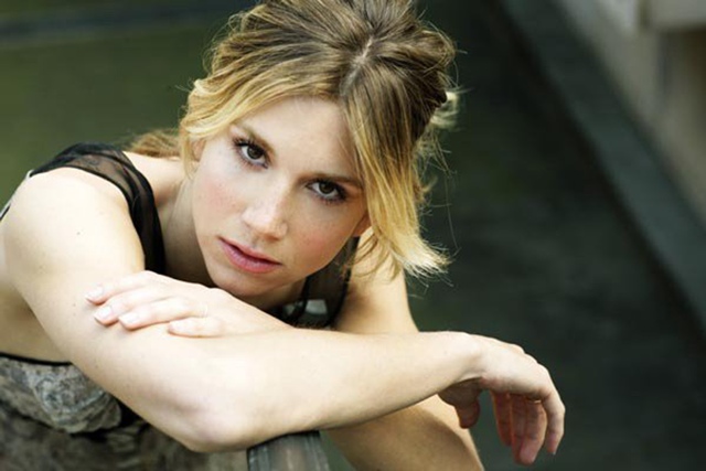 Nicoletta Romanoff: "Pensano che i miei figli siano i miei compagni"
