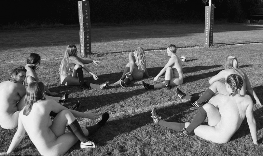 Rugby femminile: nude in campo ma non per essere sexy