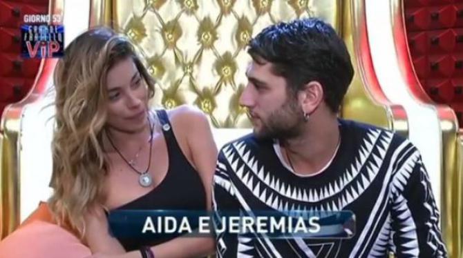 GF Vip, giochi pericolosi tra Aida e Jeremias, ma il fidanzato non ci sta
