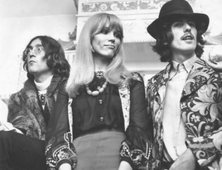 L'eros androgino di Amanda Lear, la musa di Salvador Dalì