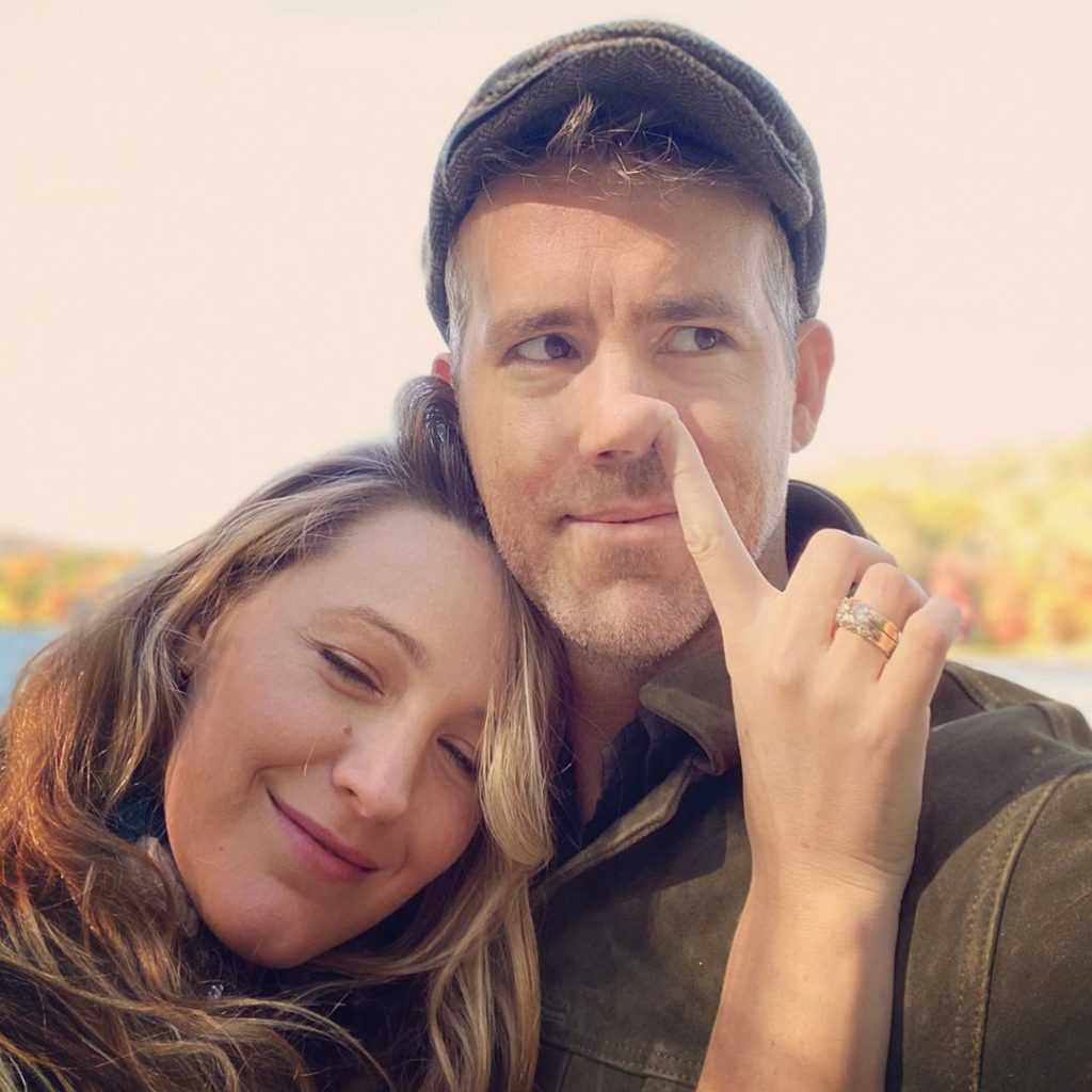 I divertenti auguri di Blake Lively per Ryan Reynolds e gli altri scherzi della coppia