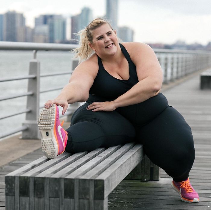 La risposta del brand a chi ha bullizzato la modella plus size per questa foto