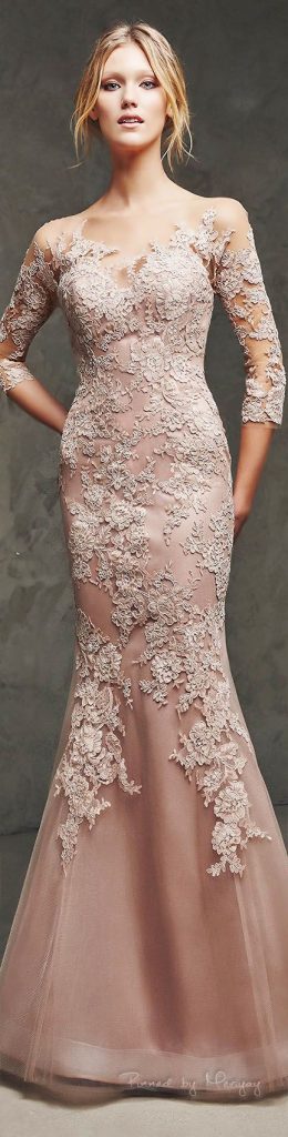 Il colore del vestito da sposa 2018 è il "rosa nostalgia"
