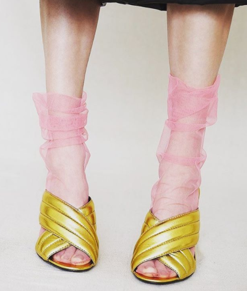 Tulle socks: i 15 calzini in tulle più belli per la primavera 2018