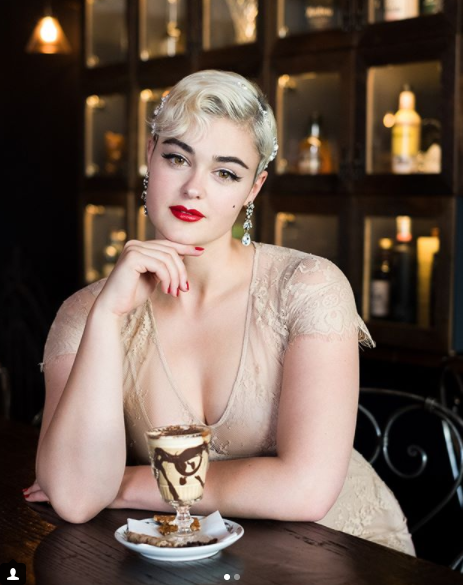 La modella curvy che sta rivoluzionando il concetto di bellezza sulle passerelle