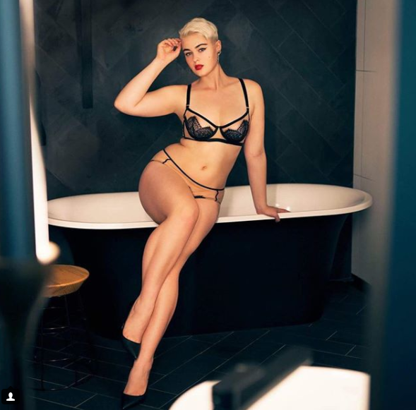 La modella curvy che sta rivoluzionando il concetto di bellezza sulle passerelle