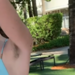 Bella Thorne e altre 16 star che non si depilano le ascelle per scelta