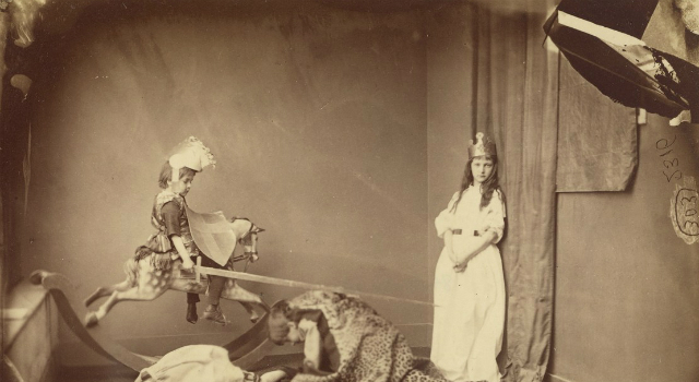 Fotografò spesso la sua Alice, ma Lewis Carroll fu davvero un pedofilo?