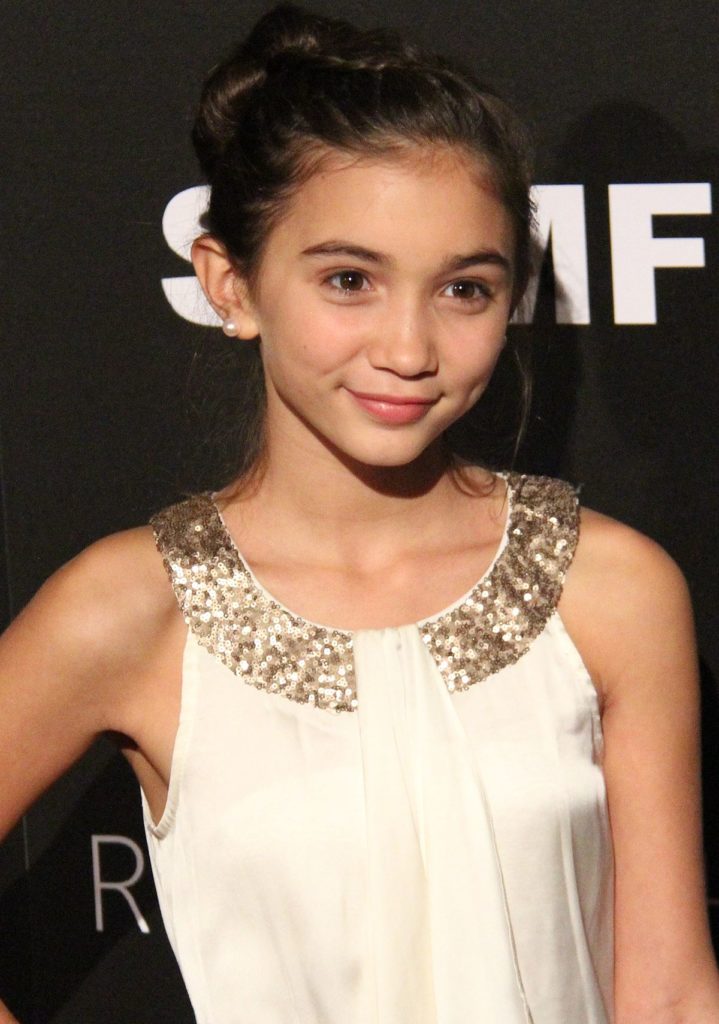 Still Here di Rowan Blanchard: Uno sguardo intimo nel diario di un'adolescente moderna