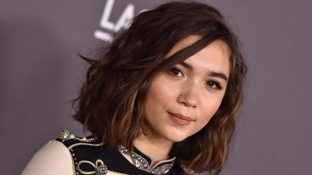 Still Here di Rowan Blanchard: Uno sguardo intimo nel diario di un'adolescente moderna