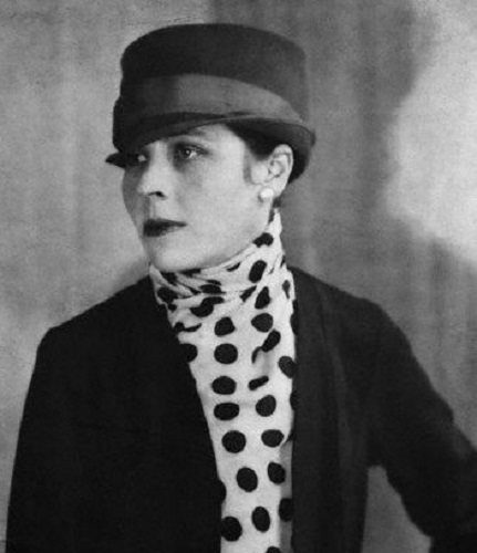 Dovremmo leggere tutti Djuna Barnes: "Non sono lesbica, ho solo amato una donna"