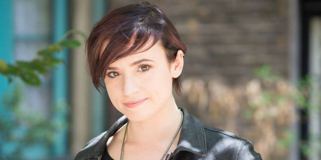 Uomini che scop**o donne invisibili: Laurie Penny e le "teorie di una stronza" Uomini che scop**o donne invisibili: Laurie Penny e le "teorie di una stronza"