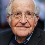 Noam Chomsky: perché all'anagrafe è stato registrato come donna e 5 insegnamenti