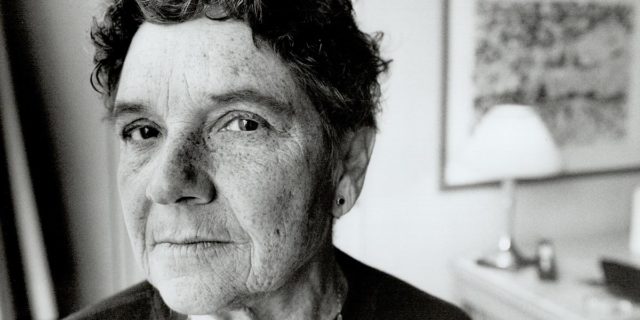 "L'eterosessualità è obbligatoria" e innaturale: la tesi di Adrienne Rich "L'eterosessualità è obbligatoria" e innaturale: la tesi di Adrienne Rich