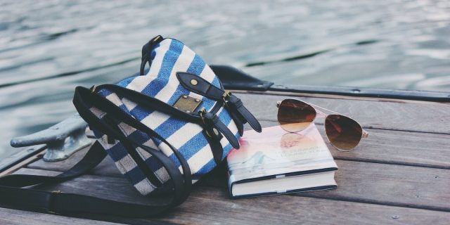 13 libri da leggere sotto l'ombrellone in questa pazza estate 2021