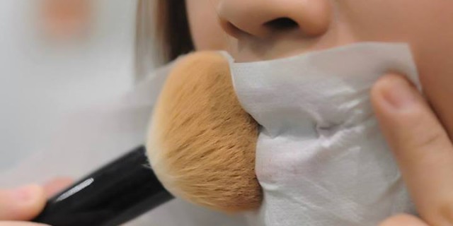 long-lasting-lipstick