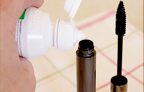 longer-lasting-mascara-2