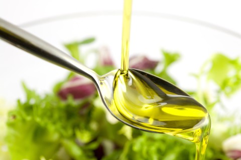 10 Fanstastici usi alternativi dell'olio di oliva 10 Fanstastici usi alternativi dell'olio di oliva
