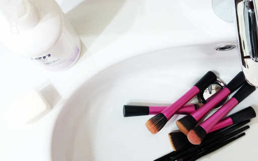 Pennelli per il trucco, come pulirli facilmente Pennelli per il trucco, come pulirli facilmente