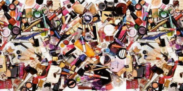 dipendenza acquisti trucco