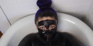 Bomba da bagno nera