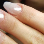 Il fascino elegante delle unghie a ballerina: 9 idee di coffin nails