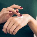 Crema mani: cos'è e perchè è così importante