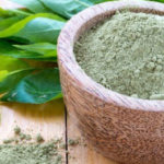 Tinte naturali: il modo migliore per coprire i capelli bianchi senza l'ammoniaca