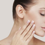 Scrub viso, l'alleato per pelle luminosa e rigenerata