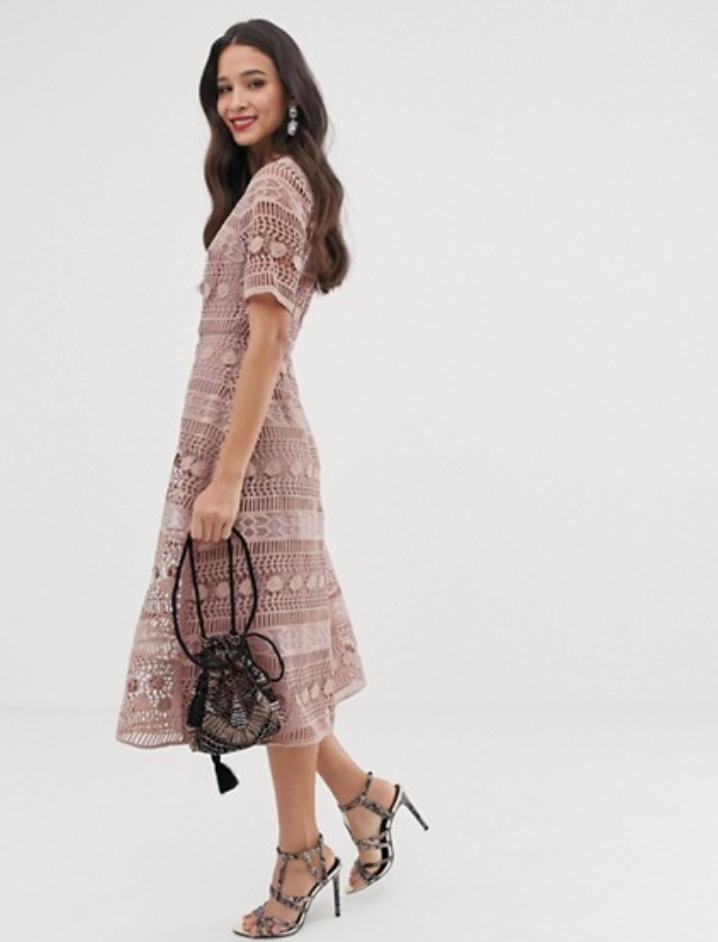 Ecco le foto di Thea, scelta da Asos come modella dopo gli insulti