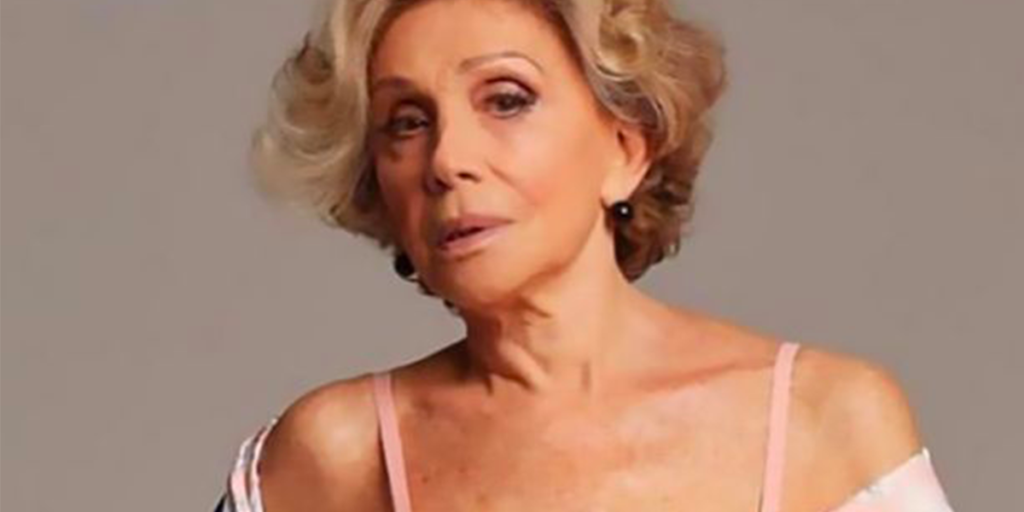 Helena Schargel, cosa ci fa questa "ragazza di quasi 80 anni" sempre in lingerie