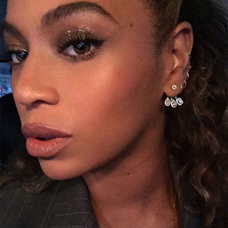 Il conch piercing: tutto quello che c'è da sapere prima di bucare la cartilagine