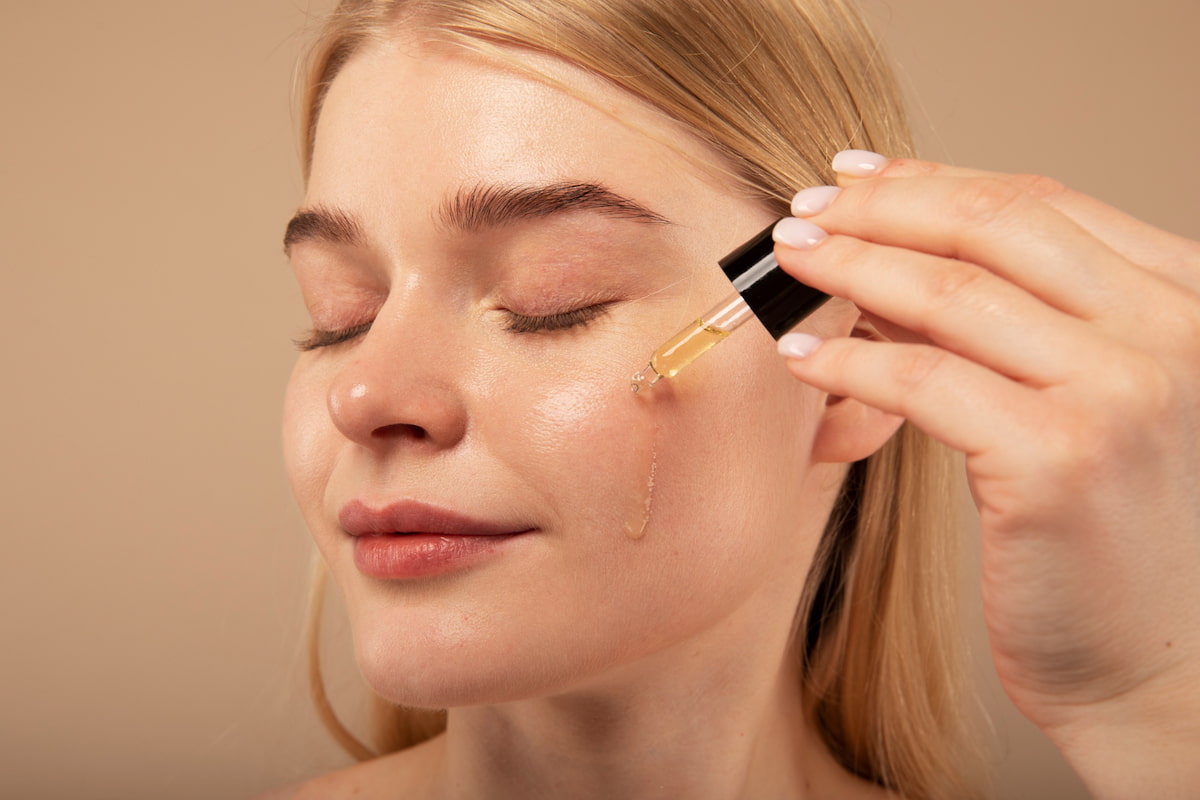 Siero per il viso: guida e principi attivi